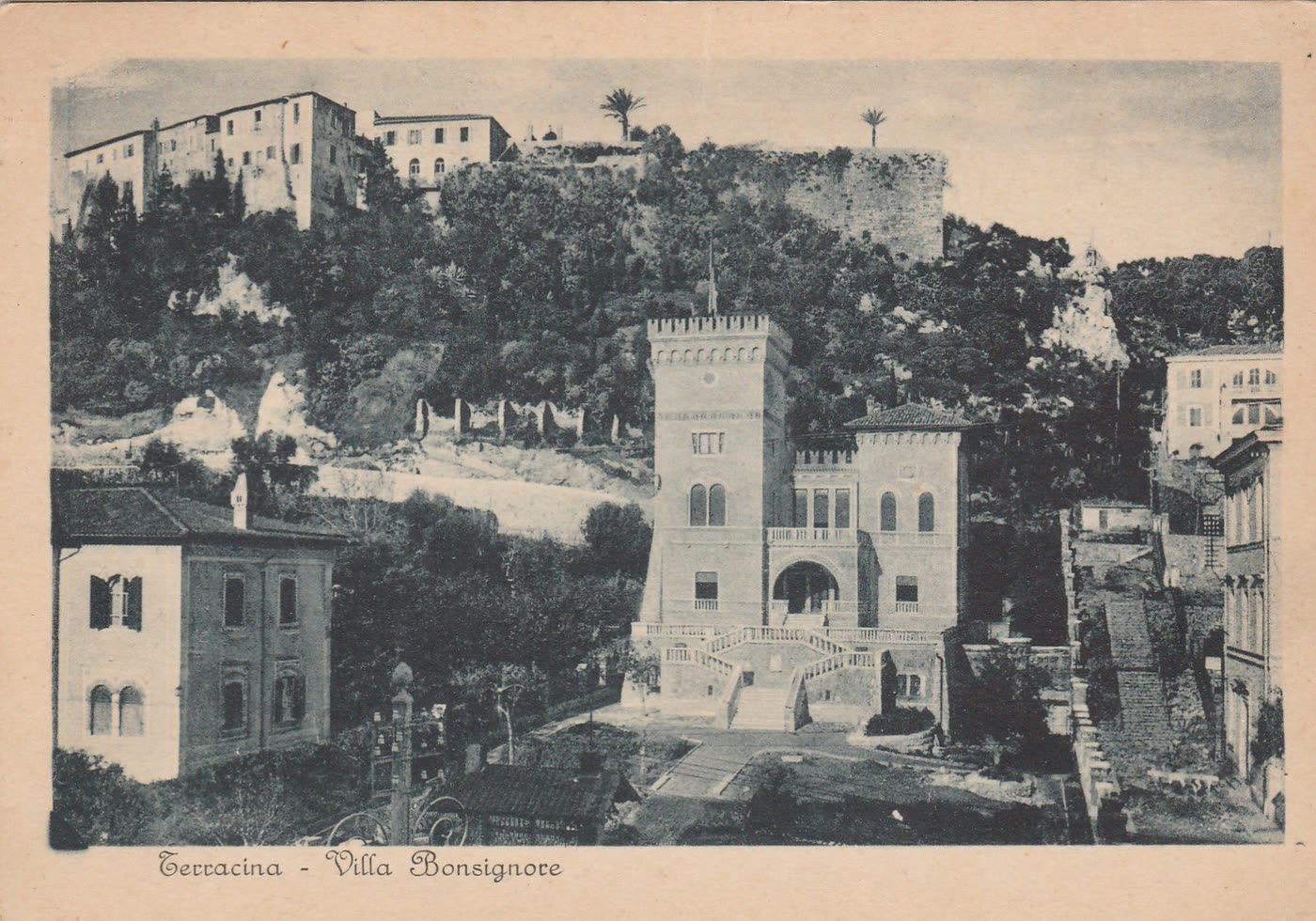 Cartolina d'epoca: Terracina, Villa Bonsignore, altra tiratura