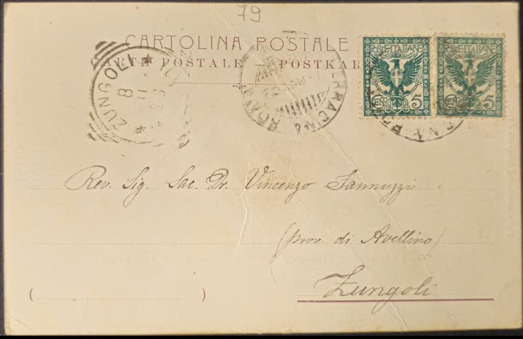 Il retro della cartolina, con la scrittura a mano